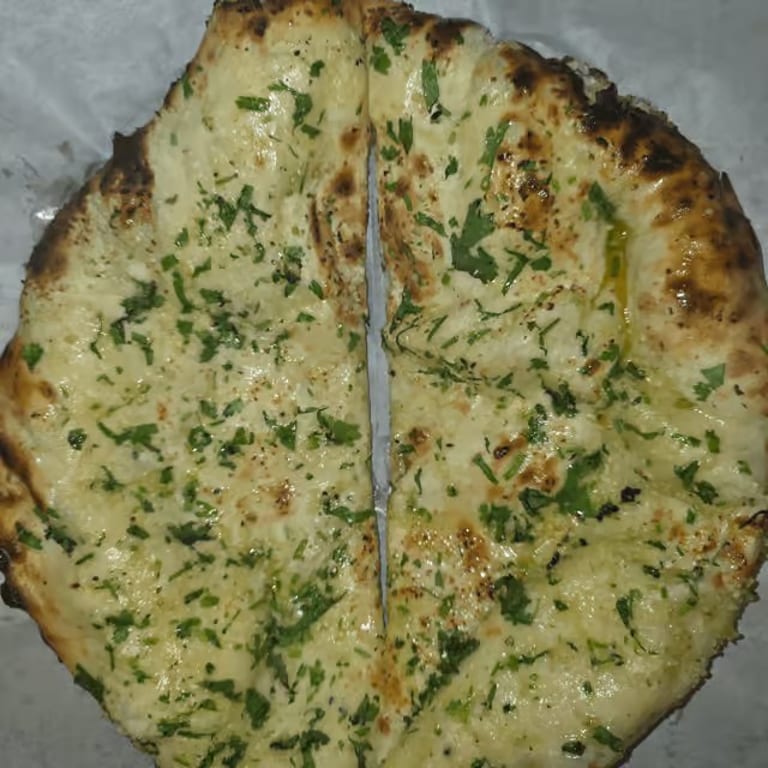 Delicious Garlic Naan: A Flavorful Indian Favorite